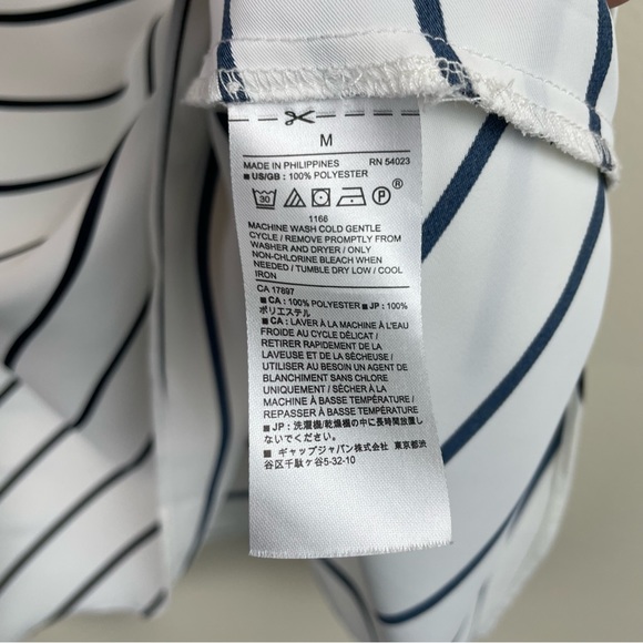 Banana Republic 2 Top Bundle Striped Tops Size Medium - Picture 9 of 10